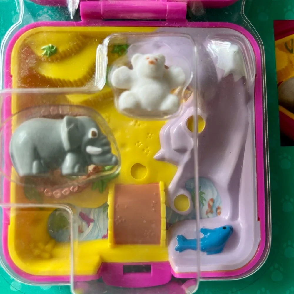 Polly Pocket Zoo World Vintage Compact